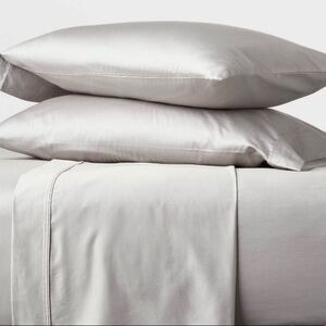 King Cloud Gray 400 Thread Count Solid Performance Sheet Set - Threshold